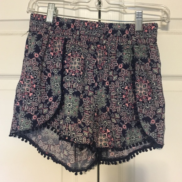 Paisley Navy Shorts - Picture 2 of 4